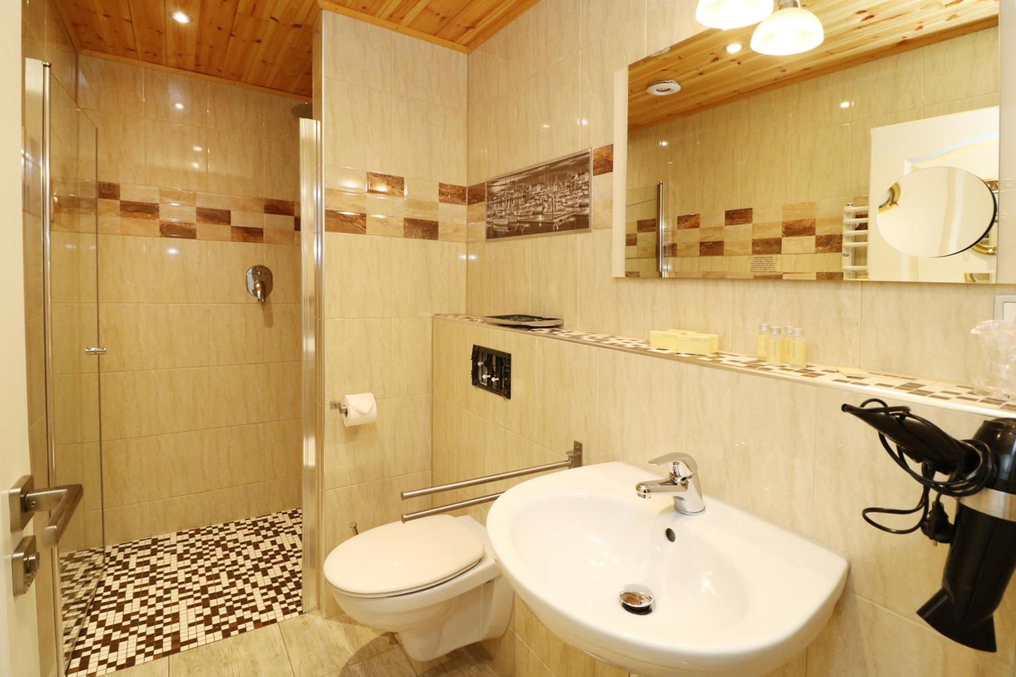Hotel Wald & Meer Козеров Экстерьер фото